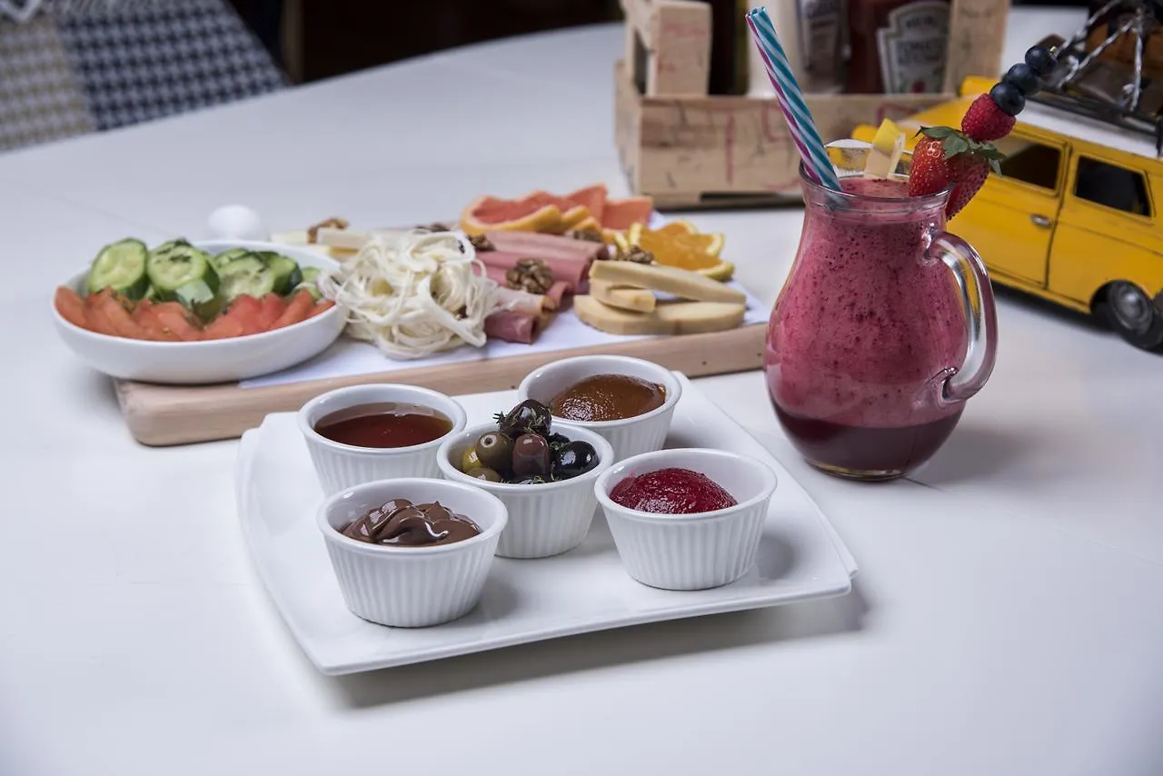 Mira Trio Hotel - Riyadh - Tahlia Street 4*,